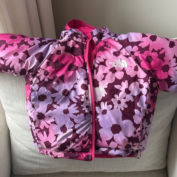 The North Face Kids Pink Puffer Reversible Jacket - Picture 3 of 4